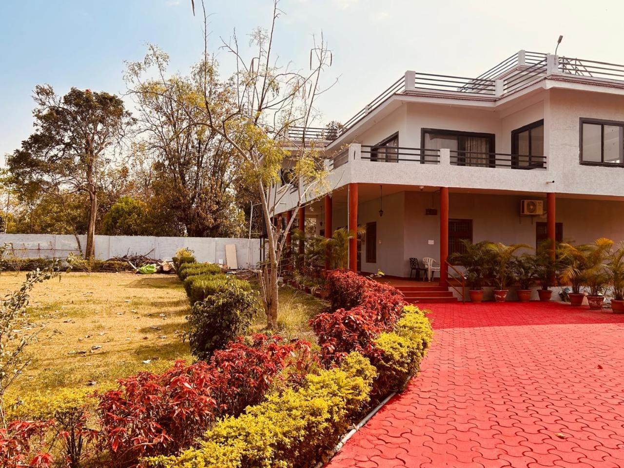The English Gaon 4 Bhk Bhopál Kültér fotó